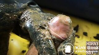 Messy Rubber Boat Slurry Cruise