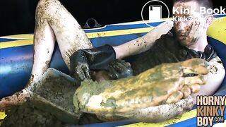 Messy Rubber Boat Slurry Cruise