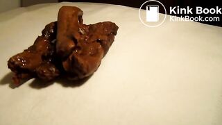 Shitting medium sized logs