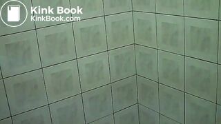 Pisse et fist merdeux à l'hotel