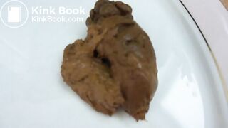 Ich scheisse vom Küchenstuhl