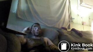 Twink enjoys webcam session in shit