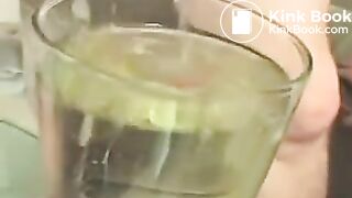 Two fresh buds take urine drink