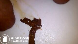 Hot canadian man taking a shit