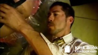 Eats straight from the ass