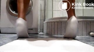 Scheissen in String Tanga