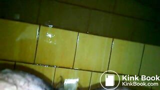 shit in shower