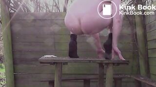 in der Hütte auf den Tisch gekackt!