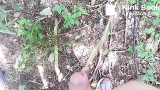 Teen piss in the wood
