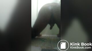 Pooping in my hand