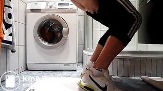 Sportboy scheisst dünnschiss