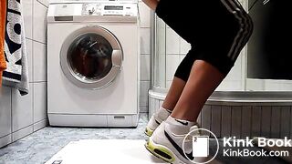 Sportboy scheisst dünnschiss