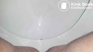 Dicke Wurst ins Klo gedrückt ;)