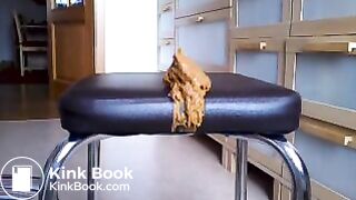 Küchenstuhl vollgeschissen