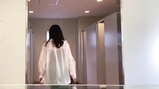 【盗撮】女子大のトイレで、人が来る前に激しくしちゃった