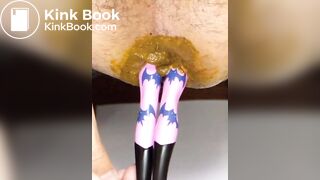 042_morigan U101128_02