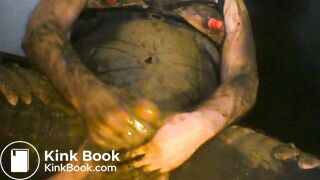 smeared in shit while dressed like a pro