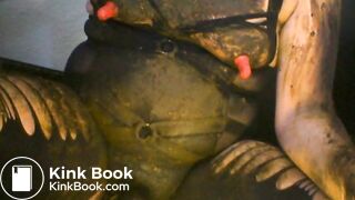 smeared in shit while dressed like a pro