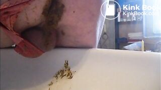 ins rote Damenhöschen gescatet