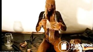 Wild Scat-Play-Ladyboy