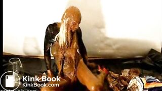 Wild Scat-Play-Ladyboy