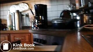 Einbauküche , in die Schublade gekackt