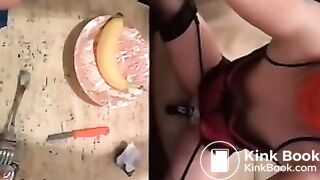 Scheiße mit Banane und Pudding gefressen