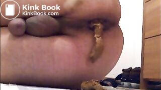Tomi fickt seine stinkende Kackfotze