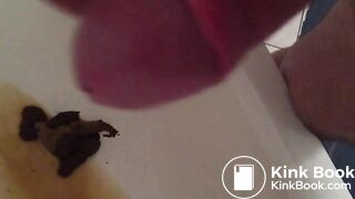 Wanne voller Kacke und Pisse mit Sperma veredelt !!!