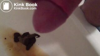 Wanne voller Kacke und Pisse mit Sperma veredelt !!!