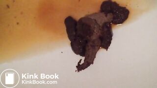 Wanne voller Kacke und Pisse mit Sperma veredelt !!!