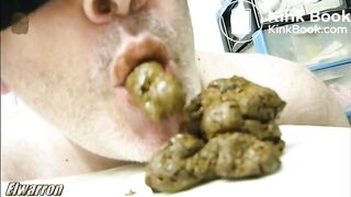 SCAT Con la boca llena de mierda