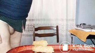 Cagando en bandeja