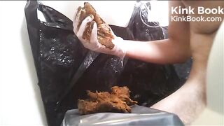 Pooping and fucking scat