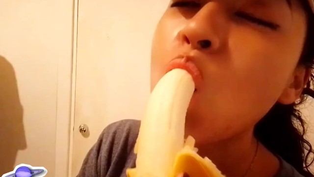 Saturn Squirt trucker talks to you very dirty and vulgar while she sucks you and eats the banana ????