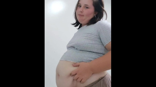BBW FEEDEE STEP SIS TEASES YOU WITH FAT GUT!???????? (belly play TEASER)