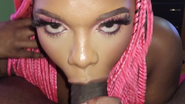 I love ❤️ the way she gives eye contact ???? while sucking my cock ????????