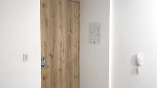 SEDUZCO A INGENIERO QUE VIENE A REVISAR MI CASA HASTA QUE ME FOLLA MUY DURO Y ME HACE COMER SU LECHE