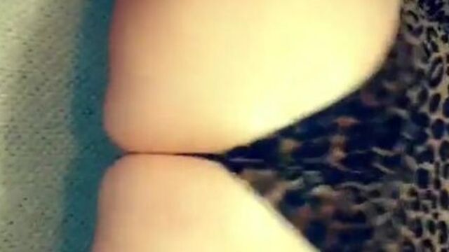 Watch my bouncy twerking big white ass, pawg, bbw, phatass, milf