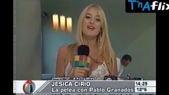 Jesica Cirio Underwear Scene  in Intrusos En El Espectaculo
