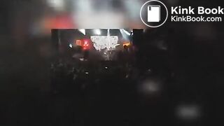 Chica Vomita a Lady Gaga en Concierto Girl vomits on Lady Gaga SXSW Tour 2014 Original Full - YouTubemp4