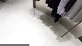 Fucked with a stranger in the fitting room while my bf was at work