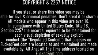 Dick Milking Big Boobed Cali Blonde Dayna Vendetta Gives Her First Foot Job!