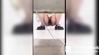 Beautiful women pooping in the toilet 42