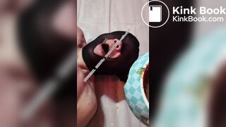 Beautiful women pooping in the toilet 69