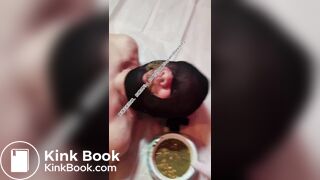 Beautiful women pooping in the toilet 69