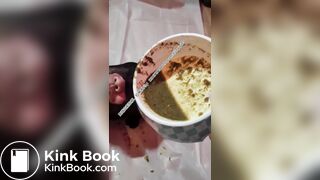 Beautiful women pooping in the toilet 69