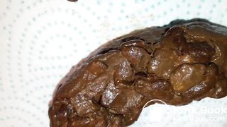 Gros caca dur , masturbation scato et éjaculation