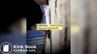 Beautiful women pooping in the toilet 71