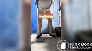 Beautiful women pooping in the toilet 72